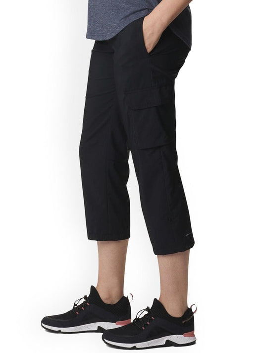 Columbia Women Black Silver Ridge Utility Capri Shorts