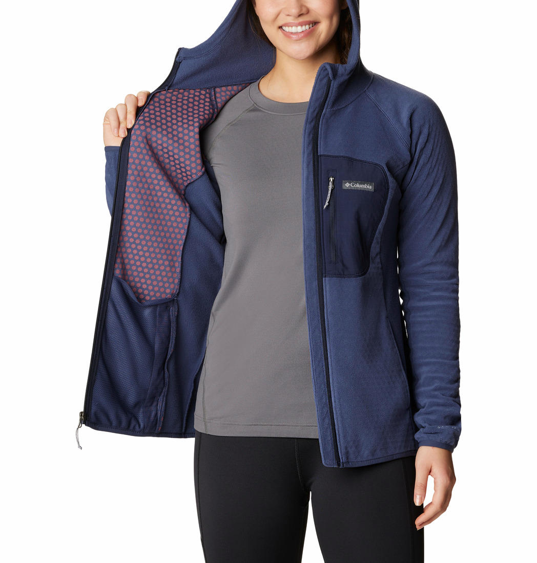 A Women Wearing Columbia Women Navy Blue W Outdoor Tracks Hooded FZ