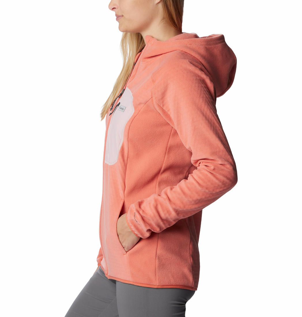 A Women Wearing Columbia Women Orange W Outdoor Tracks Hooded FZ