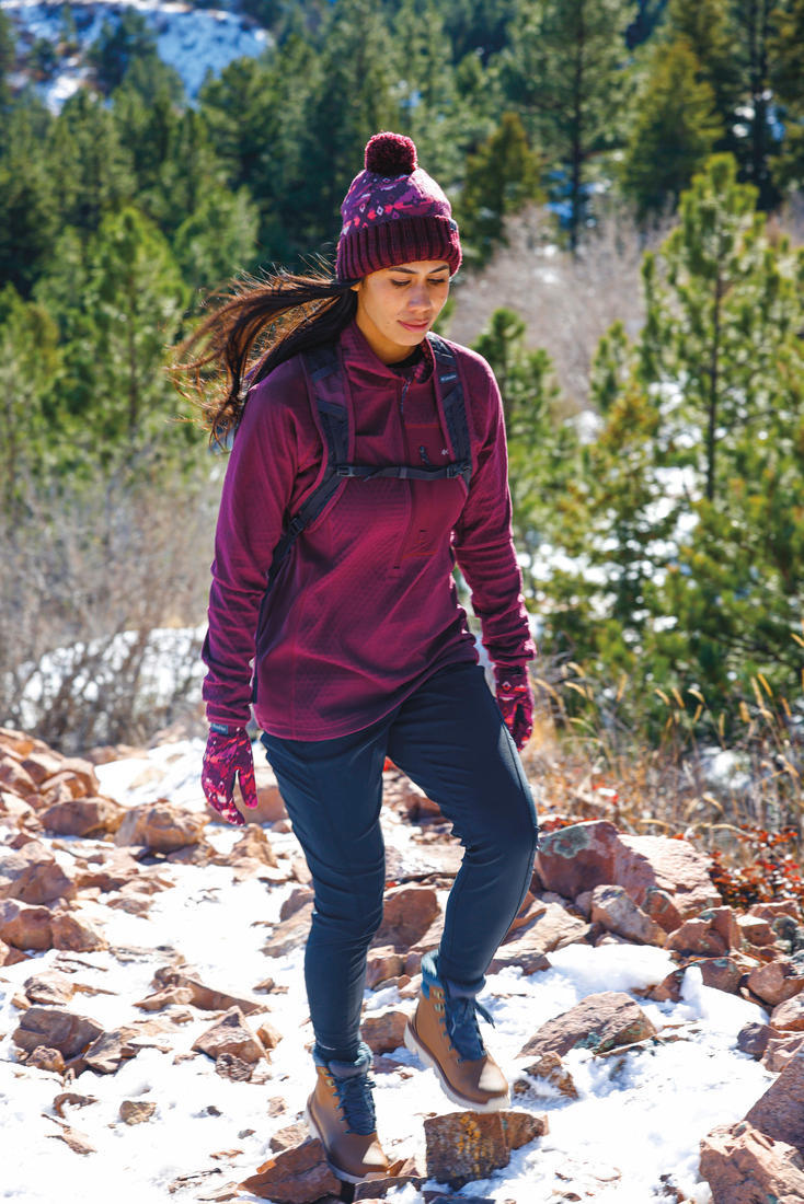 A Women Wearing Columbia Women Black On The Go Hybrid Pant (Sun Protection)