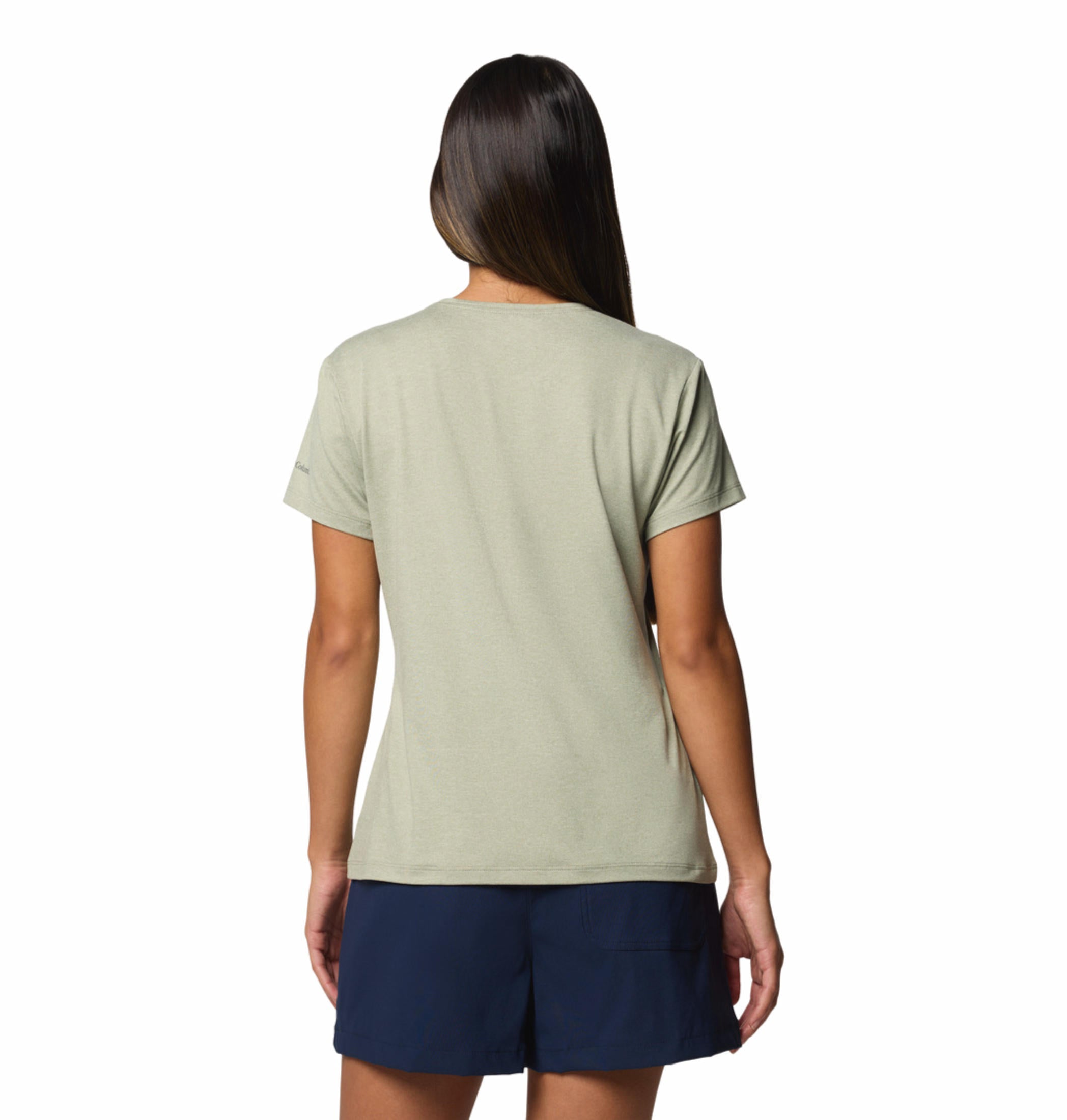 A Women Wearing Columbia Women Green Sloan Ridge Graphic SS Tee
