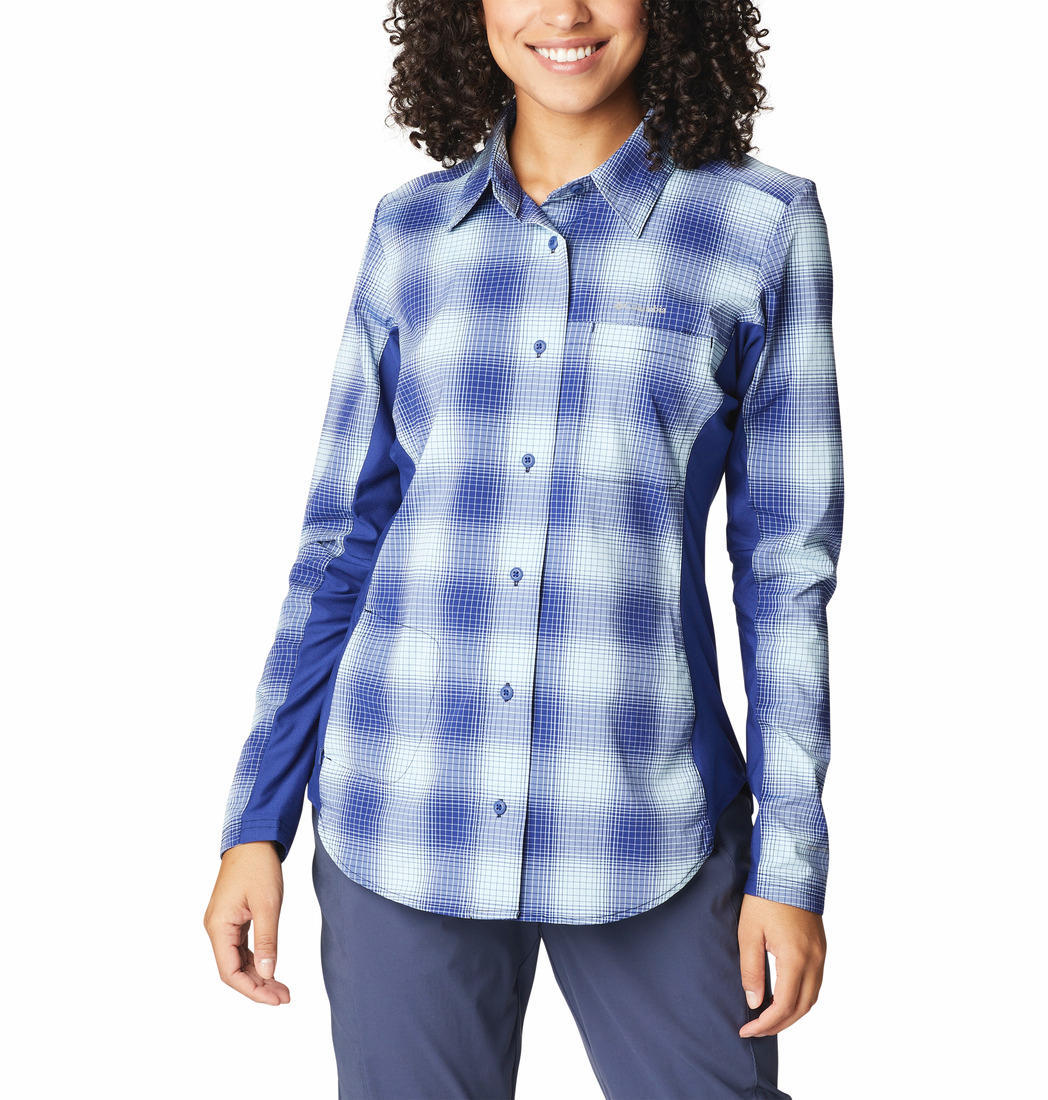 A Women Wearing Columbia Women Blue Claudia Ridge LS Shirt