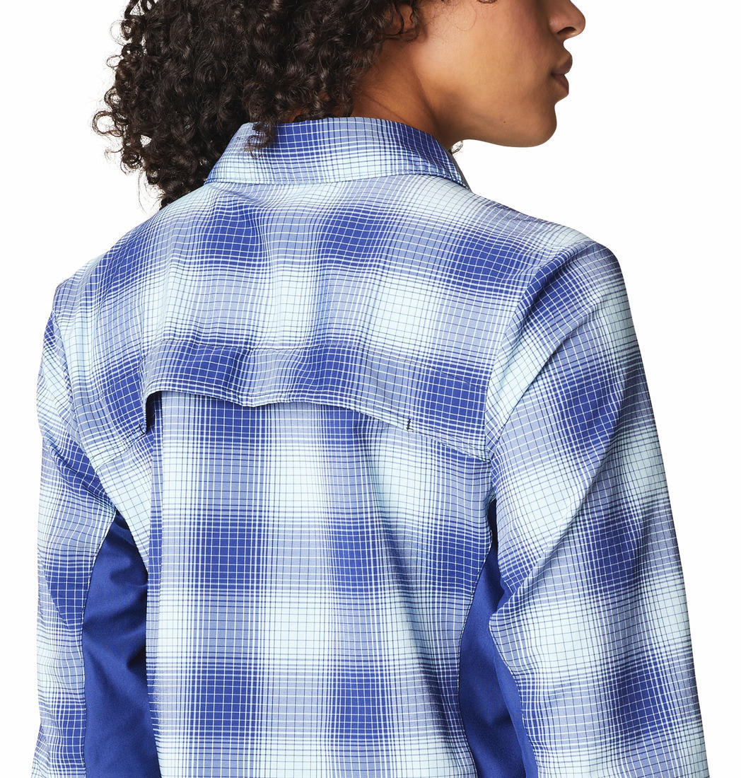 A Women Wearing Columbia Women Blue Claudia Ridge LS Shirt