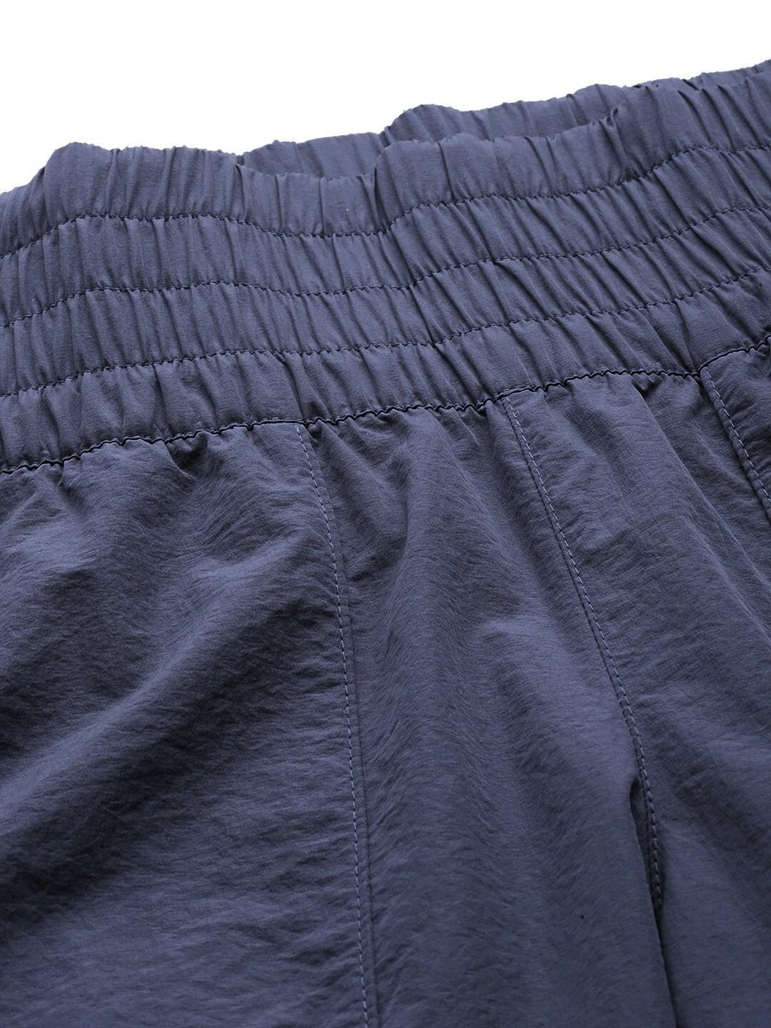 A Women Wearing Columbia Women Navy Blue Boundless Trek Jogger