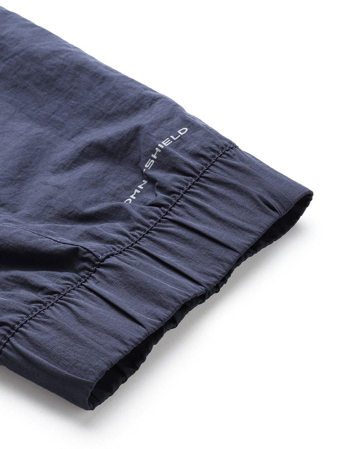 A Women Wearing Columbia Women Navy Blue Boundless Trek Jogger