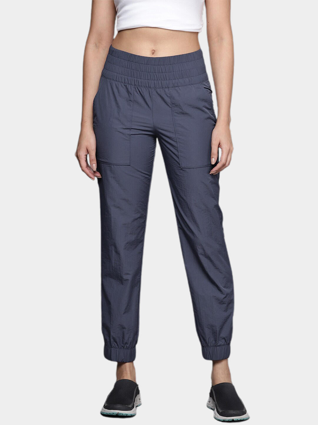 A Women Wearing Columbia Women Navy Blue Boundless Trek Jogger