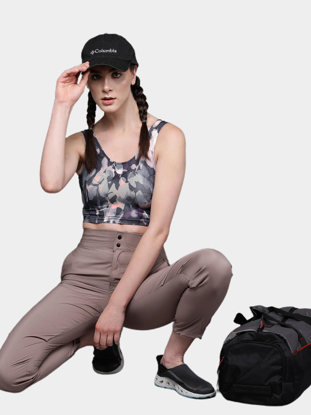 A Women Wearing Columbia Women Navy Blue Boundless Trek Tank