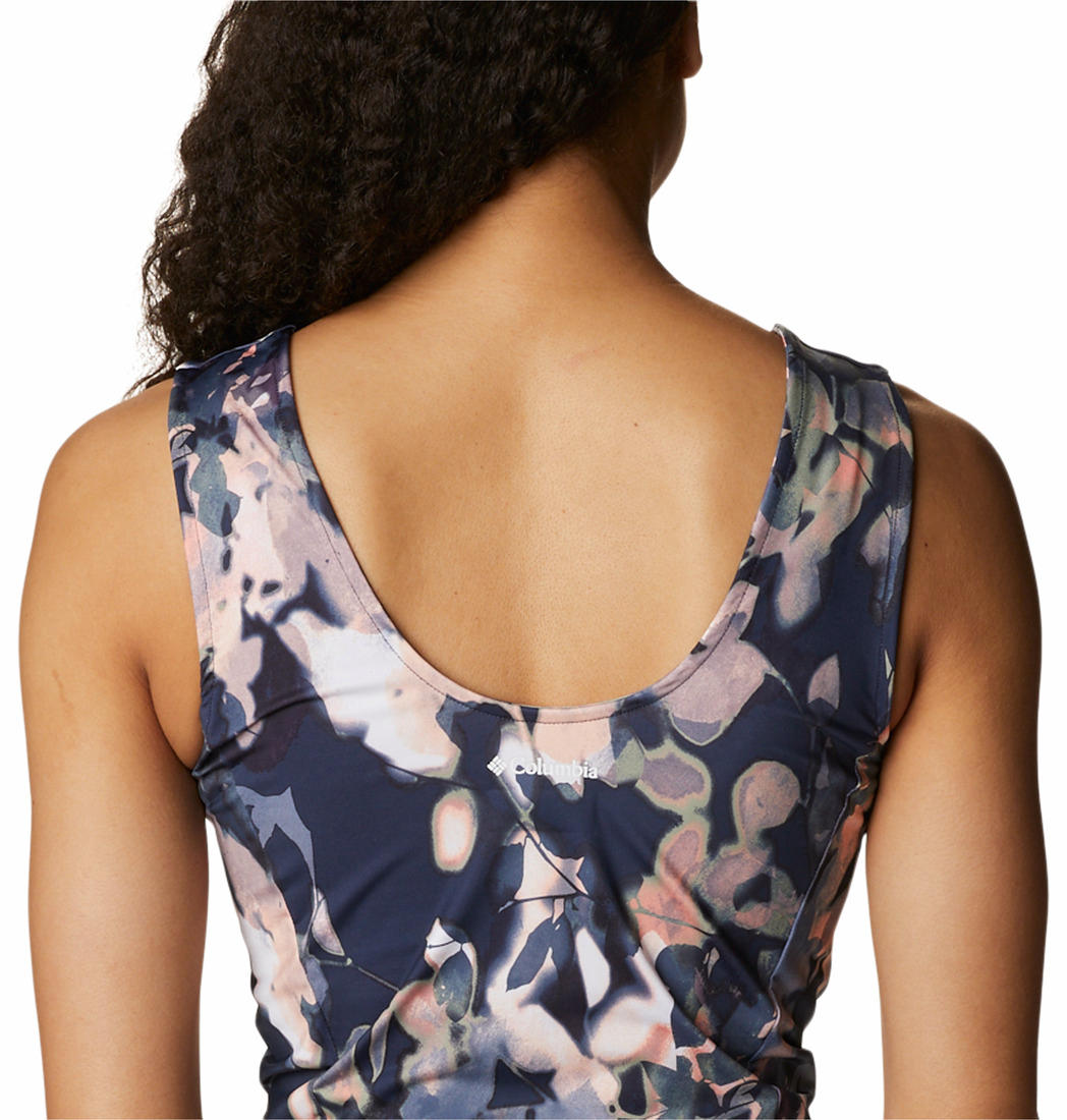 A Women Wearing Columbia Women Navy Blue Boundless Trek Tank