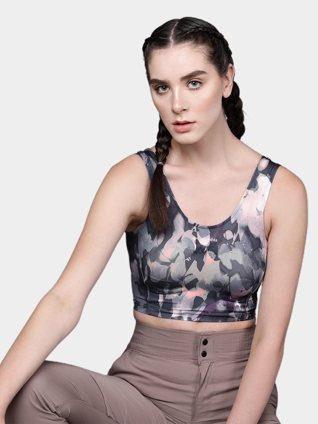 A Women Wearing Columbia Women Navy Blue Boundless Trek Tank
