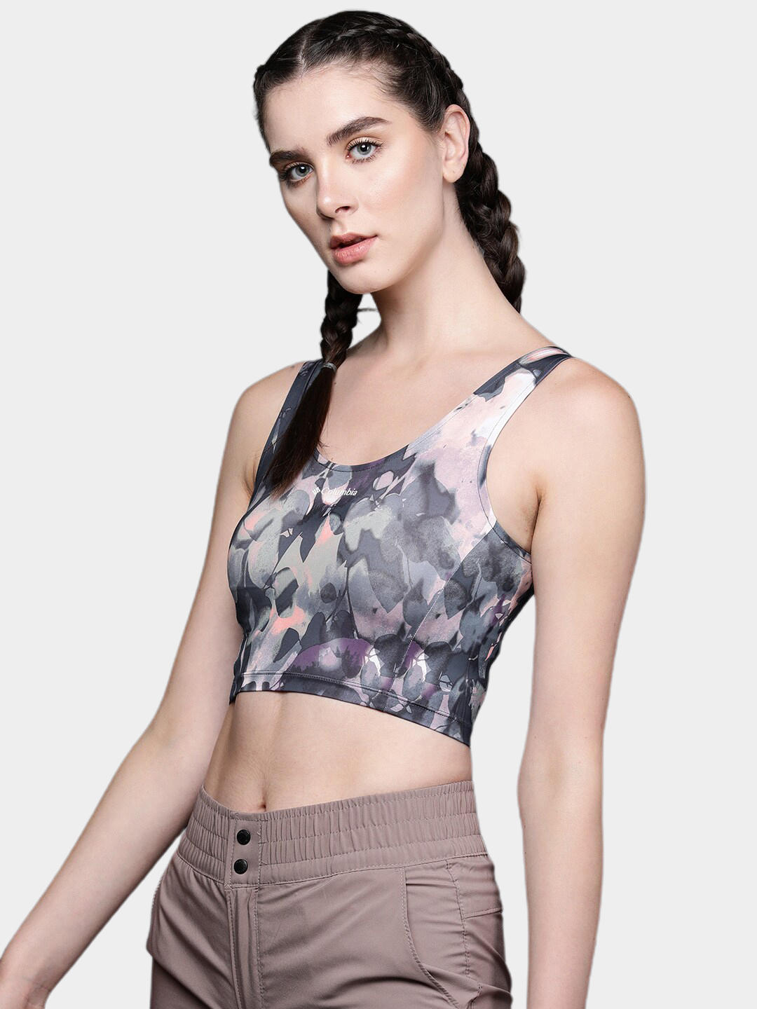 A Women Wearing Columbia Women Navy Blue Boundless Trek Tank