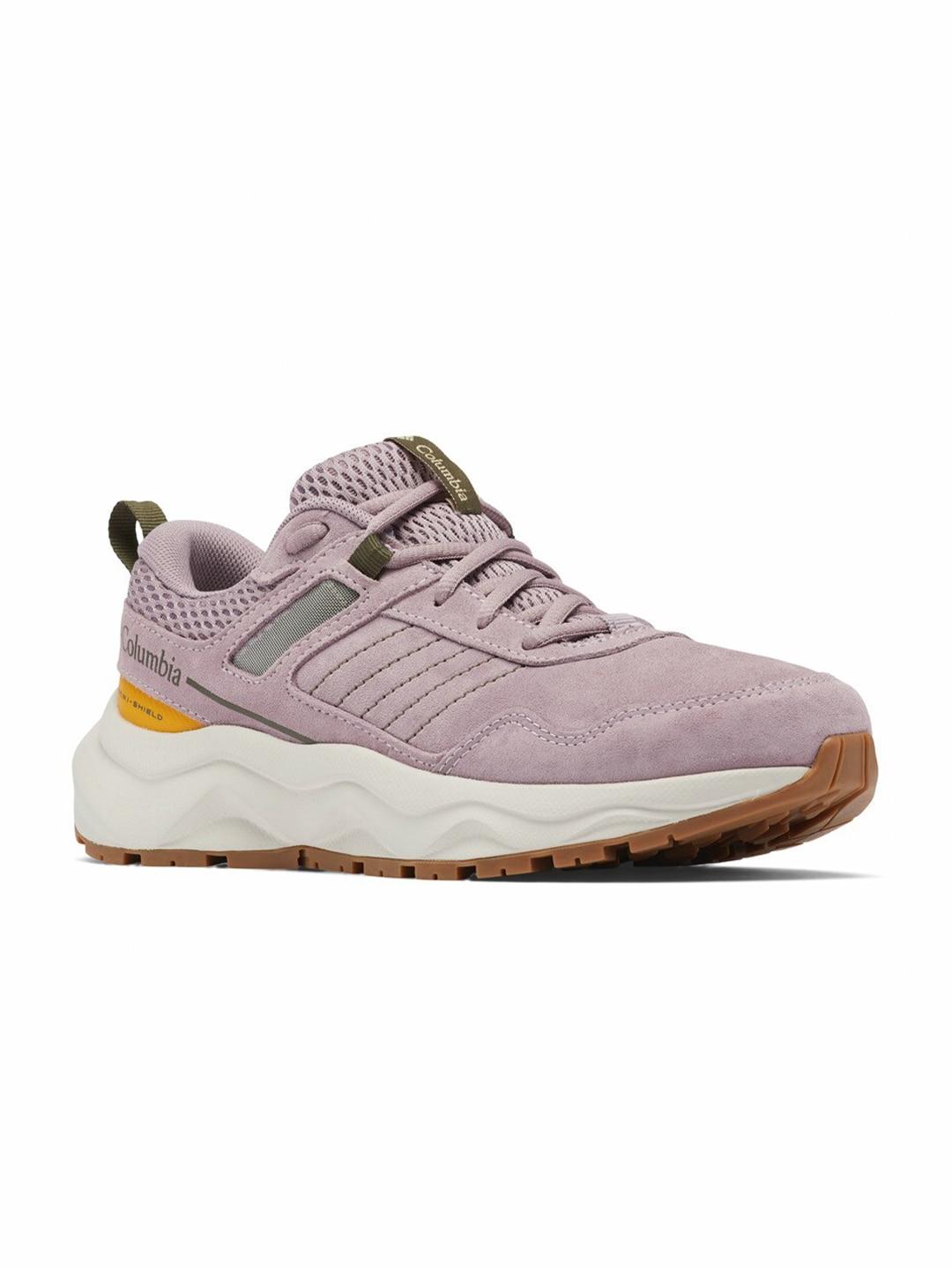 A Women Wearing Columbia Women Purple PLATEAU VENTURE