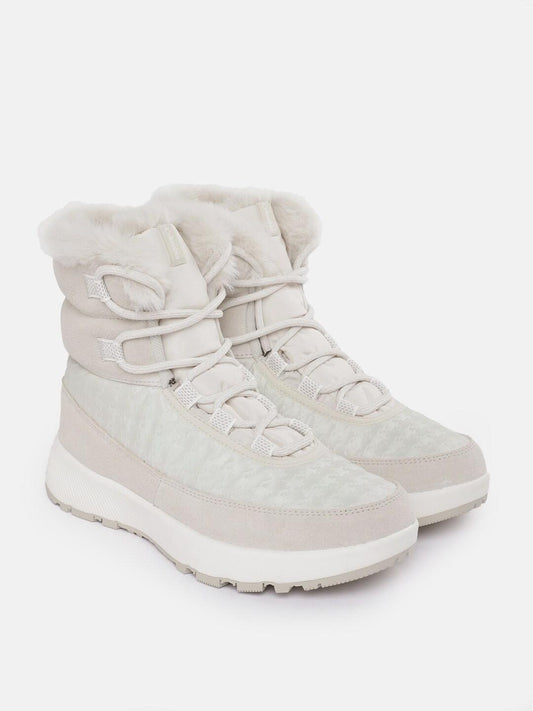 Columbia Women White SLOPESIDE PEAK LUXE Water Resistant Shoes