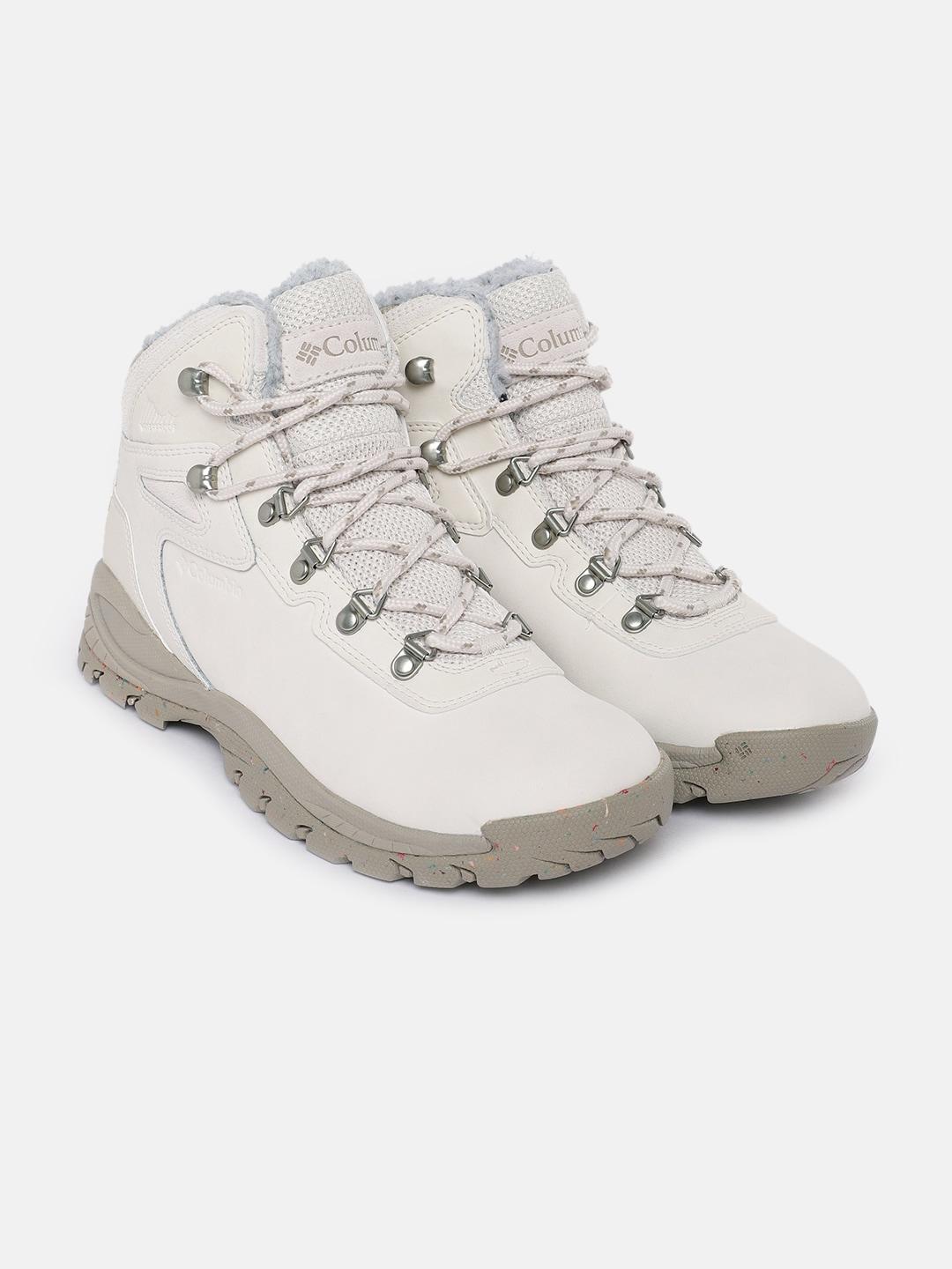 Columbia Women White NEWTON RIDGE WP OMNI-HEAT II