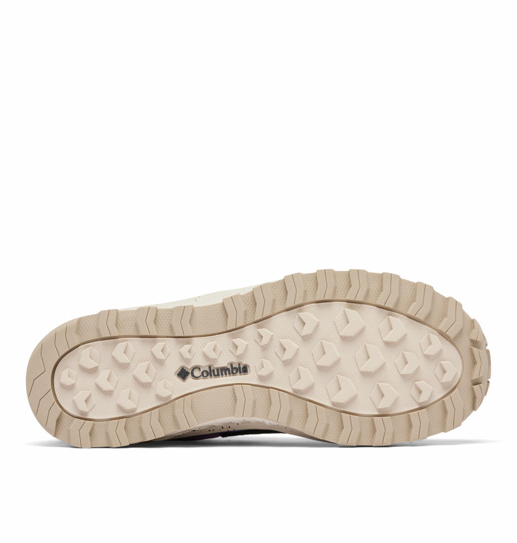 A Women Wearing Columbia Women Black TRAILSTORM ASCEND WP