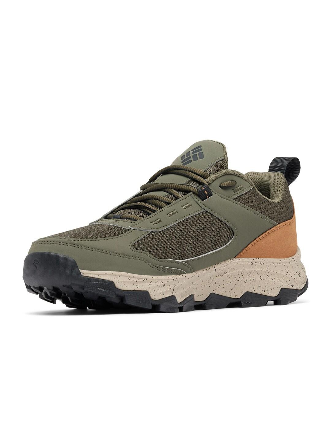 A Men Wearing Columbia Men Green HATANA MAX OUTDRY