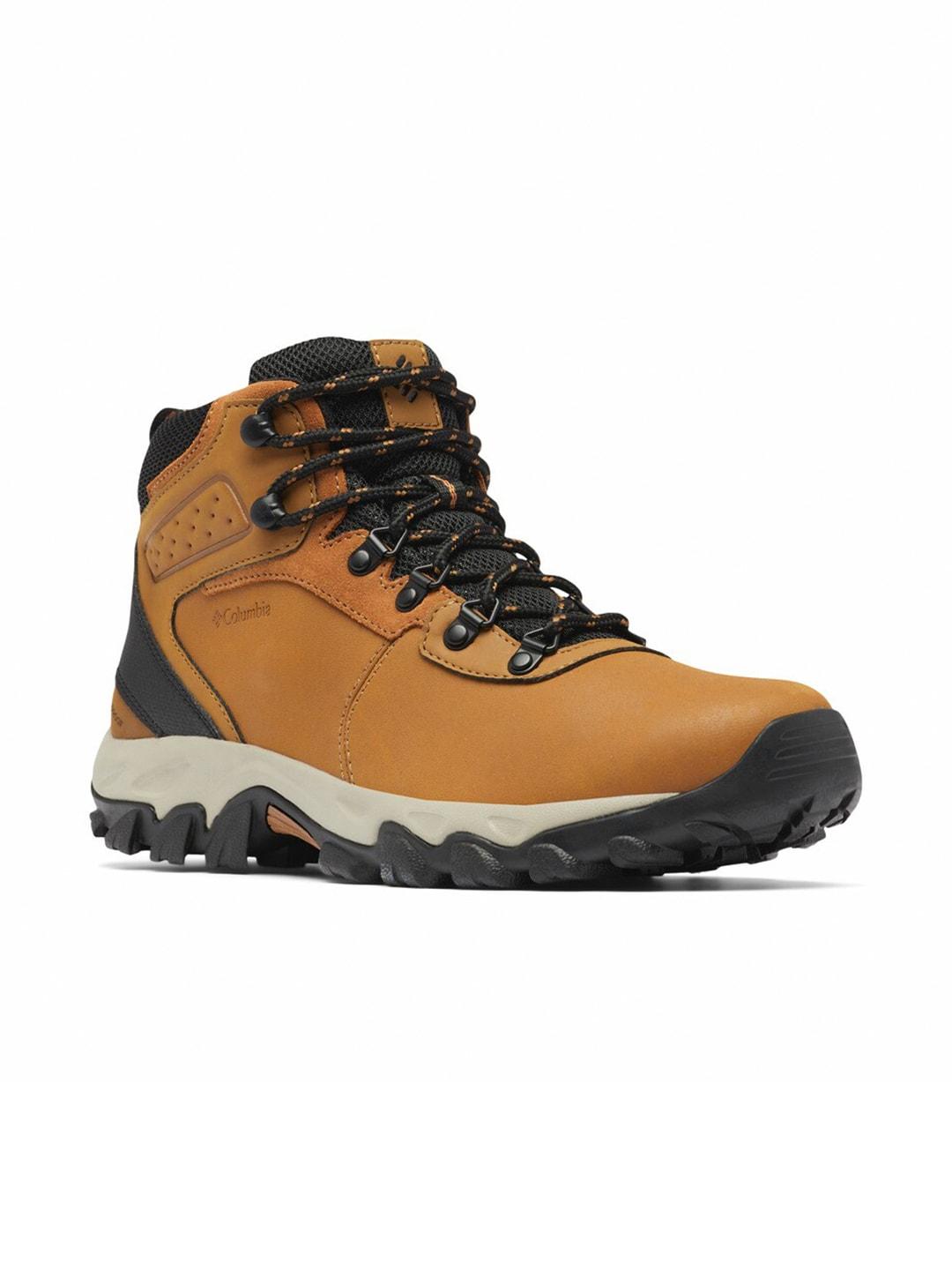 Columbia Men Brown NEWTON RIDGE PLUS II Water Resistant Shoes