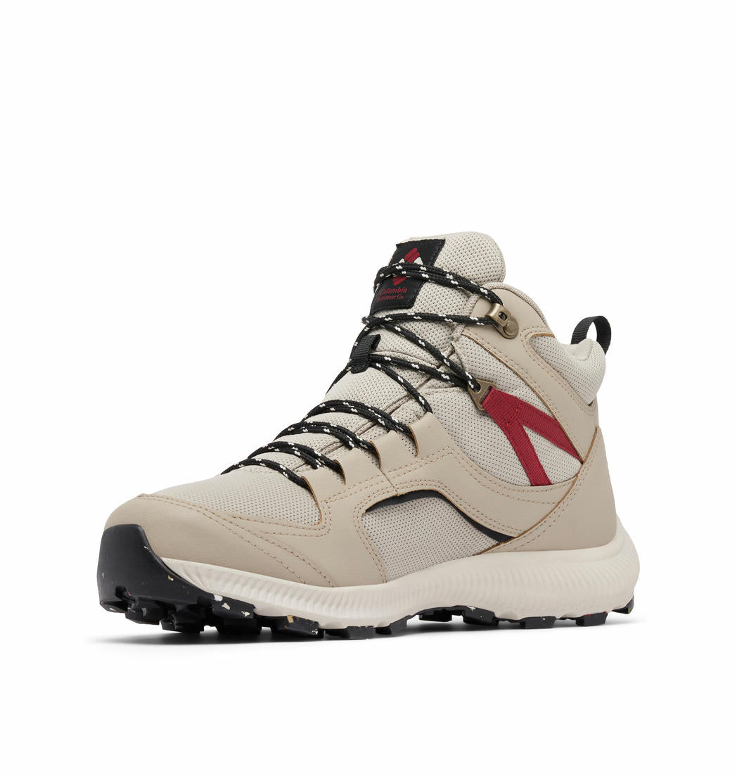 A Men Wearing Columbia Men Beige RE-PEAK MID