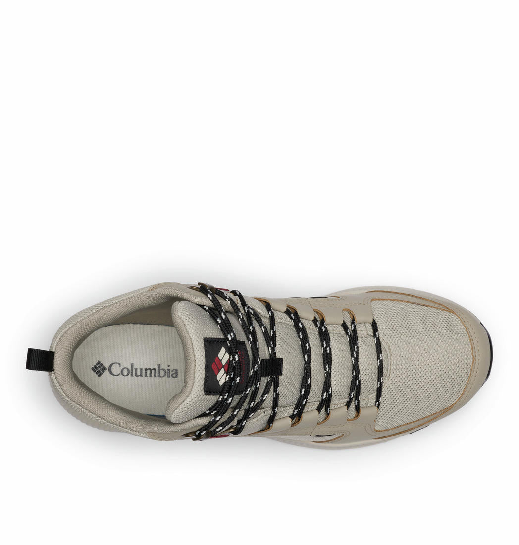 A Men Wearing Columbia Men Beige RE-PEAK MID