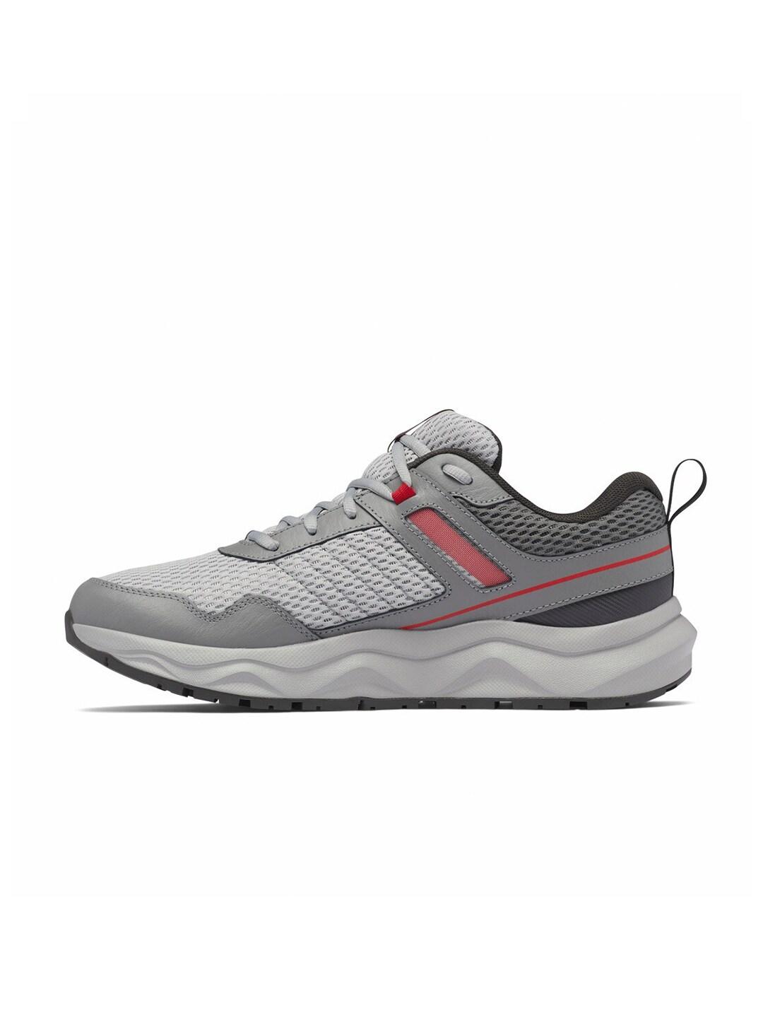 A Men Wearing Columbia Men Grey PLATEAU WATERPROOF