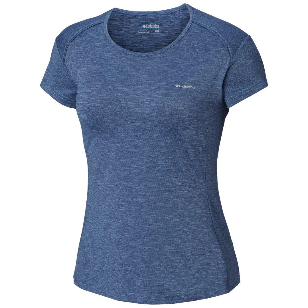 A Women Wearing Columbia Women Blue Firwood Camp Tee (Sun Protection)