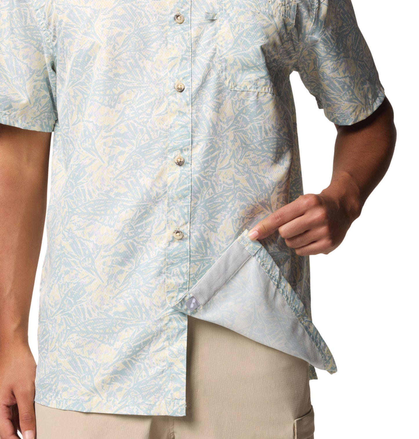 Columbia Mens White Omni-Wick Super Slack Tide Camp Shirt