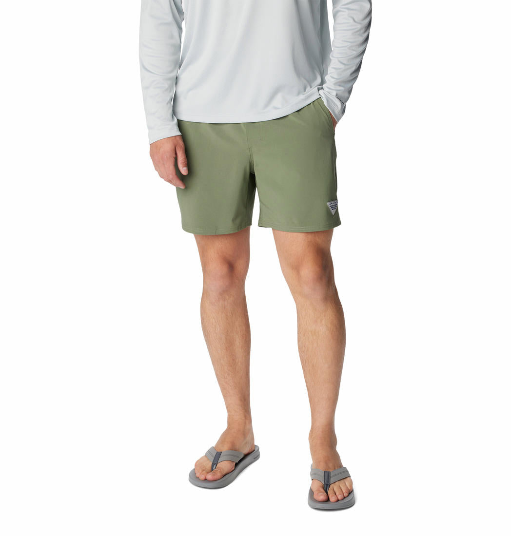 Columbia Men Green Omni-Shade Terminal Roamer Stretch Shorts (Sun Protection)