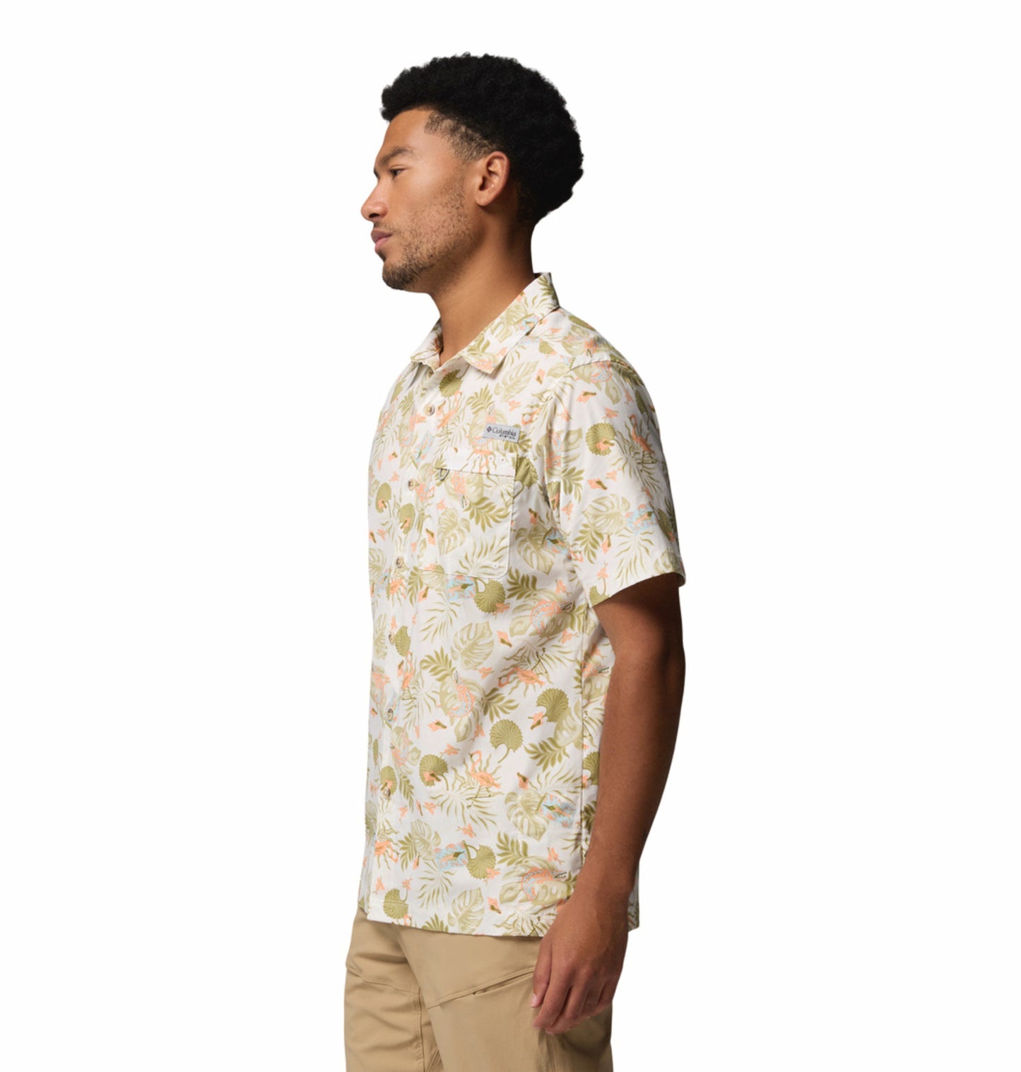 Columbia Men Off- White Wild Cast Camp Short Sleeve Shirt