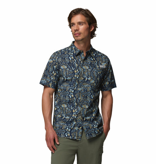 Columbia Men Navy Blue Wild Cast Camp Short Sleeve Shirt