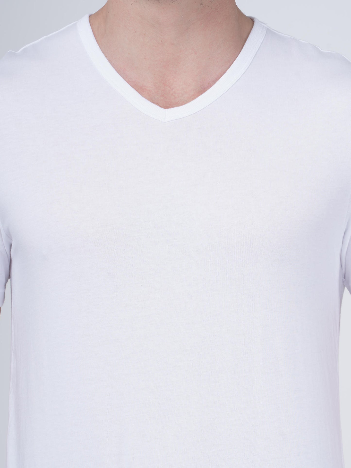 Columbia Men White Columbia Men 100% Pure Cotton V-Neck Classic Fit T-Shirts (Pack Of 3) (Non Returnable)
