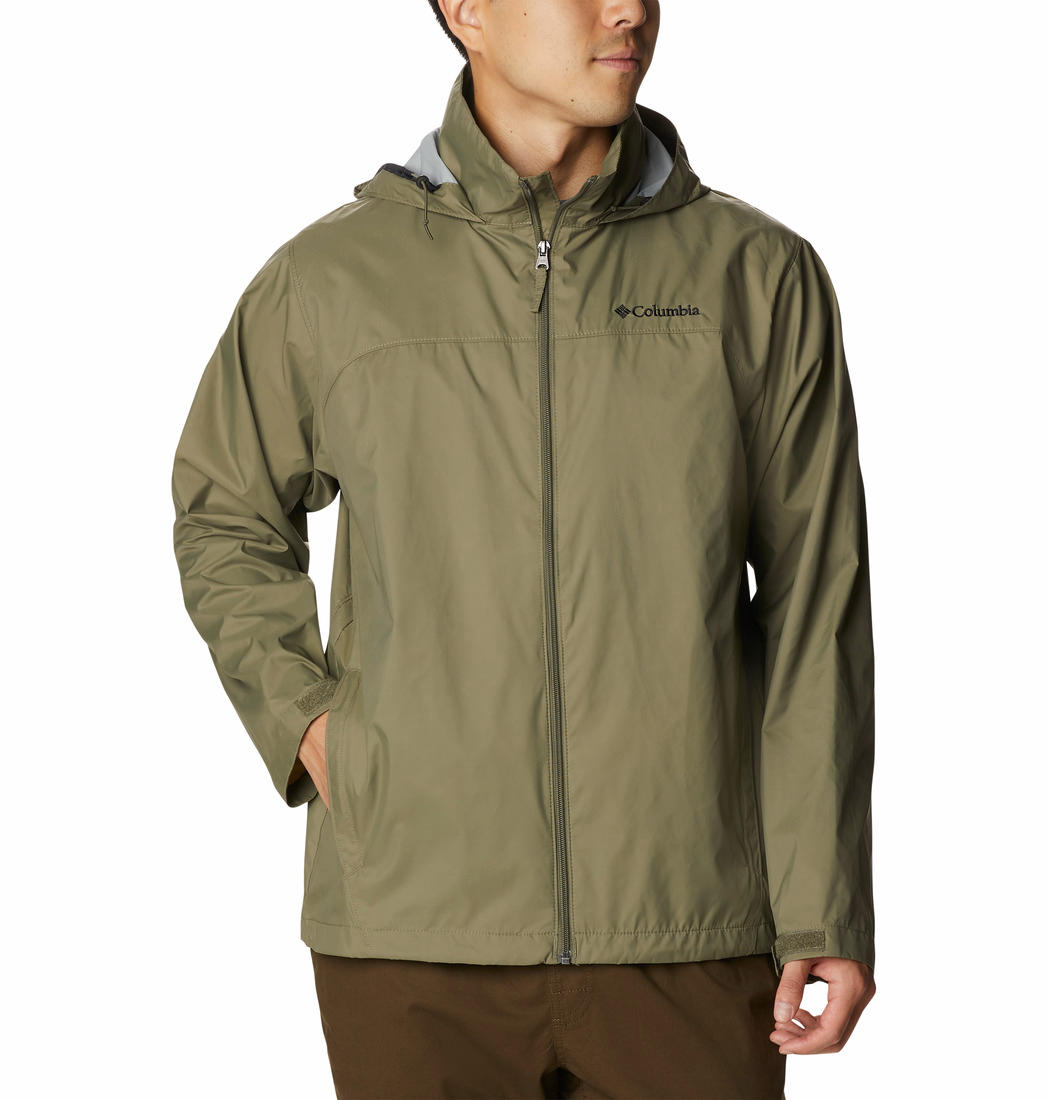 A Men Wearing Columbia Men Green Glennaker Lake Rain Jacket