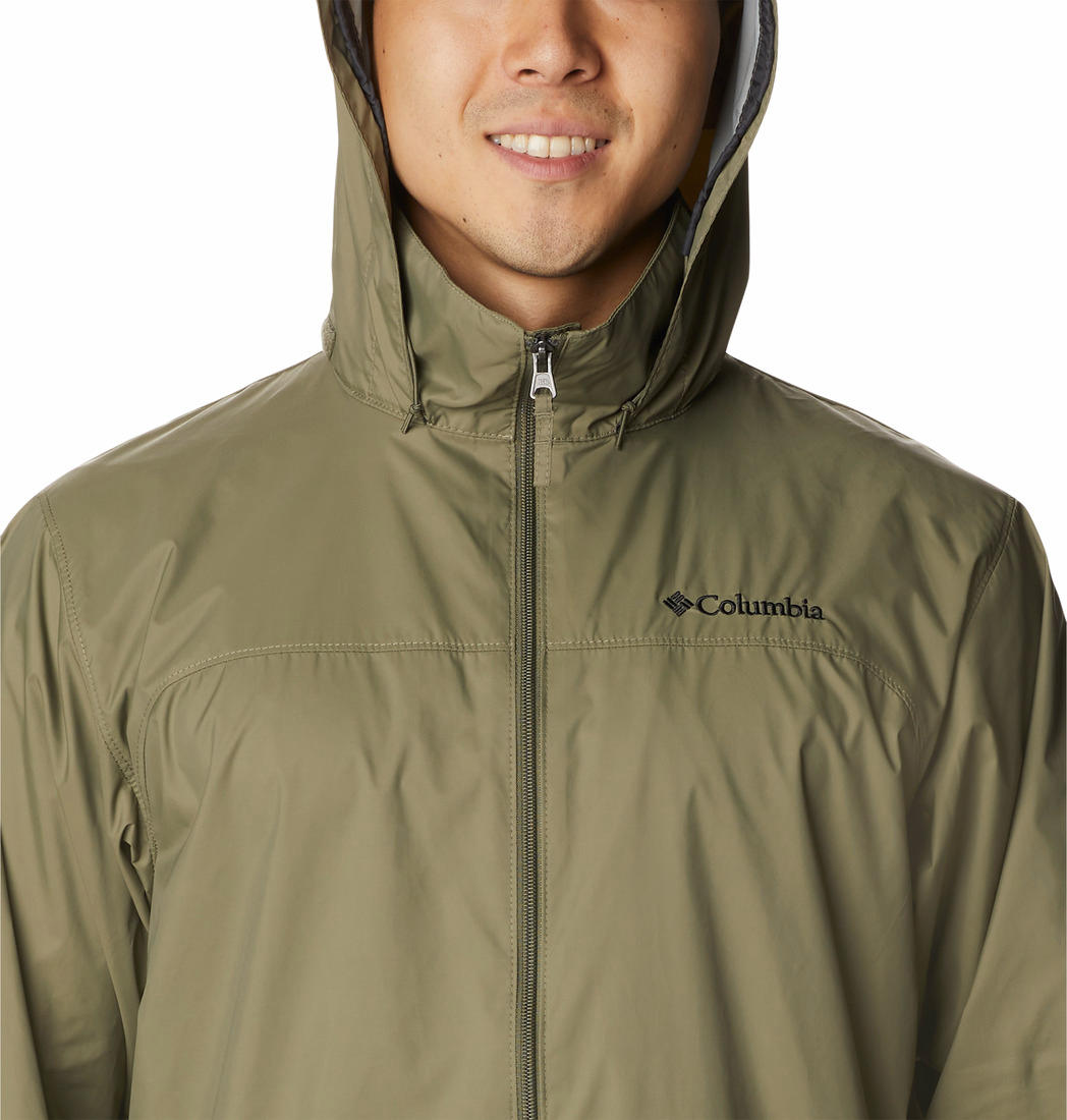 A Men Wearing Columbia Men Green Glennaker Lake Rain Jacket