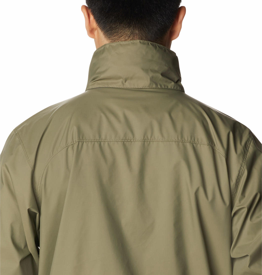 A Men Wearing Columbia Men Green Glennaker Lake Rain Jacket
