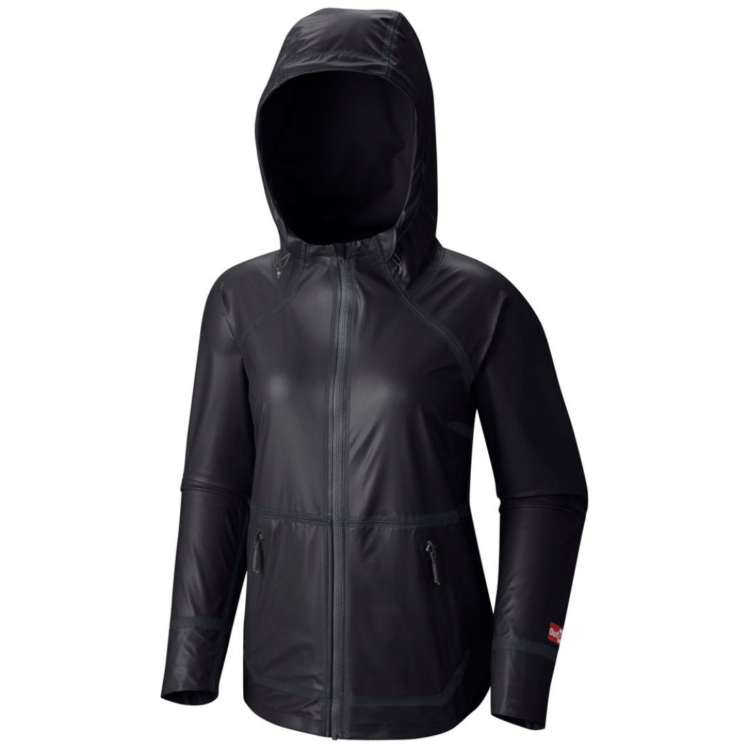 A Women Wearing Columbia Women Black OutDry Ex Reversible Jacket