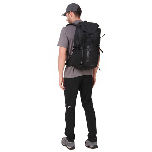 Columbia Unisex Black Essential Explorer 30L