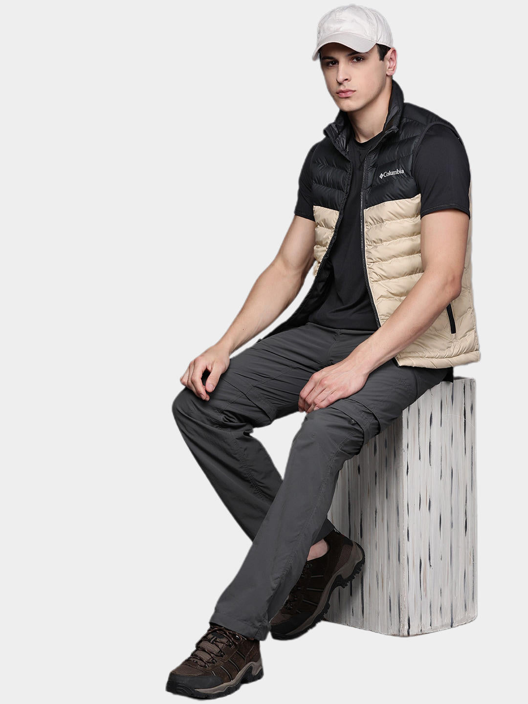 Columbia Men Beige Powder Lite Vest