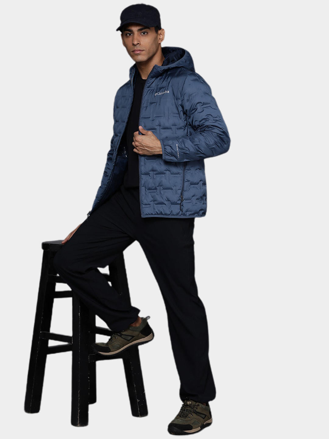 Columbia Men Navy Blue Delta Ridge Down Hooded Jacket