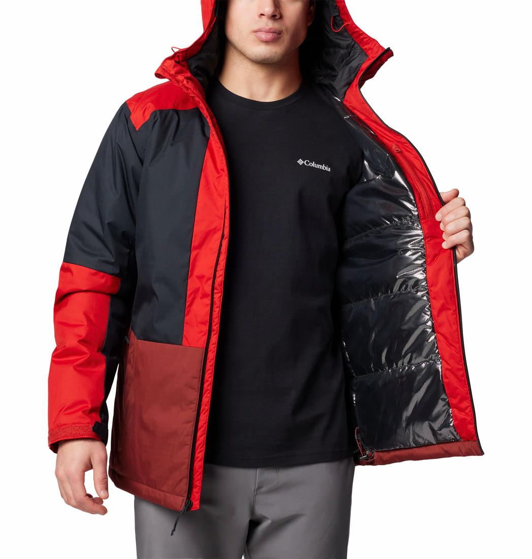 A Men Wearing Columbia Men Red Point Park II Insulated Jacket