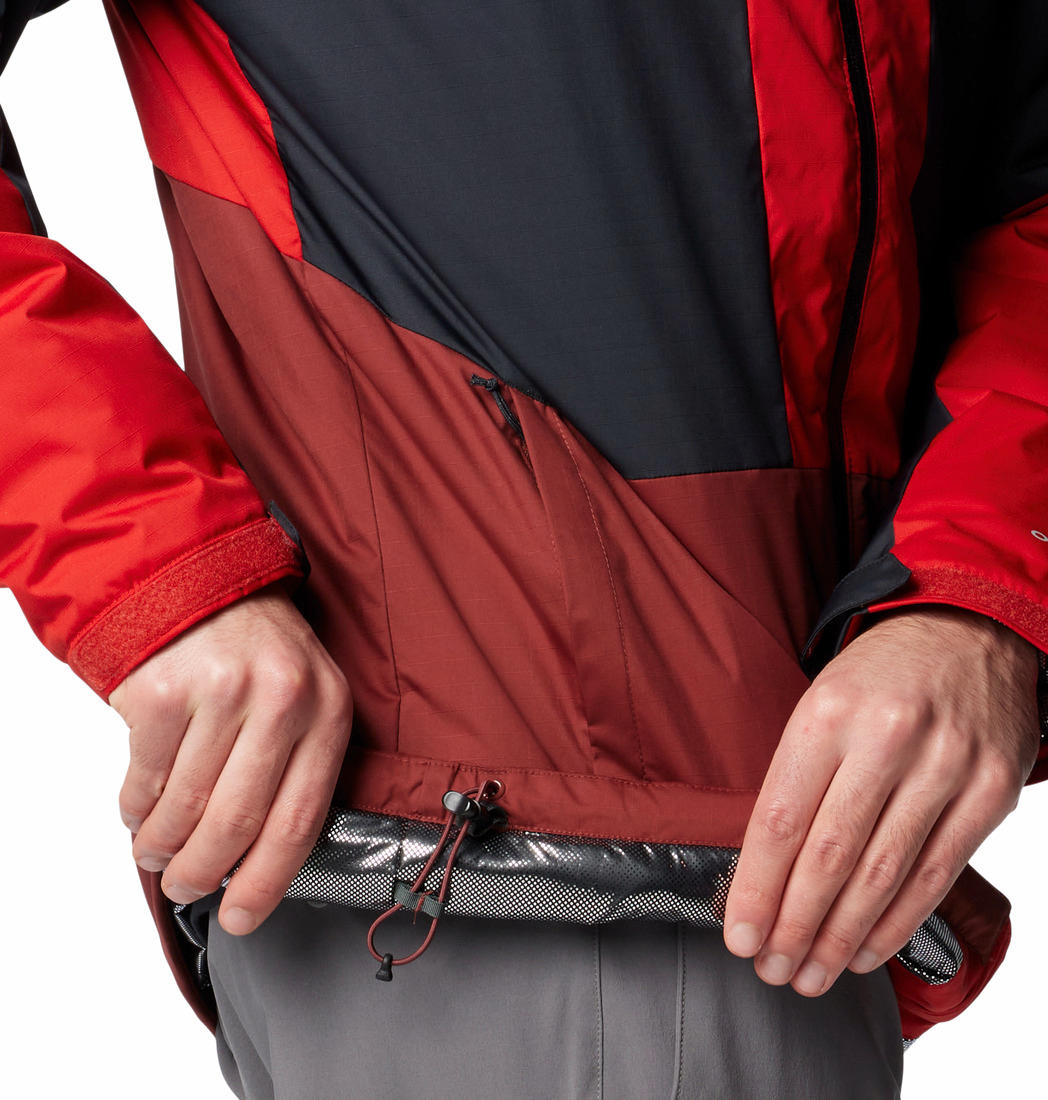 A Men Wearing Columbia Men Red Point Park II Insulated Jacket