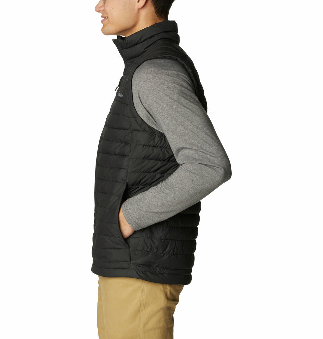 A Men Wearing Columbia Men Black Silver Falls Vest