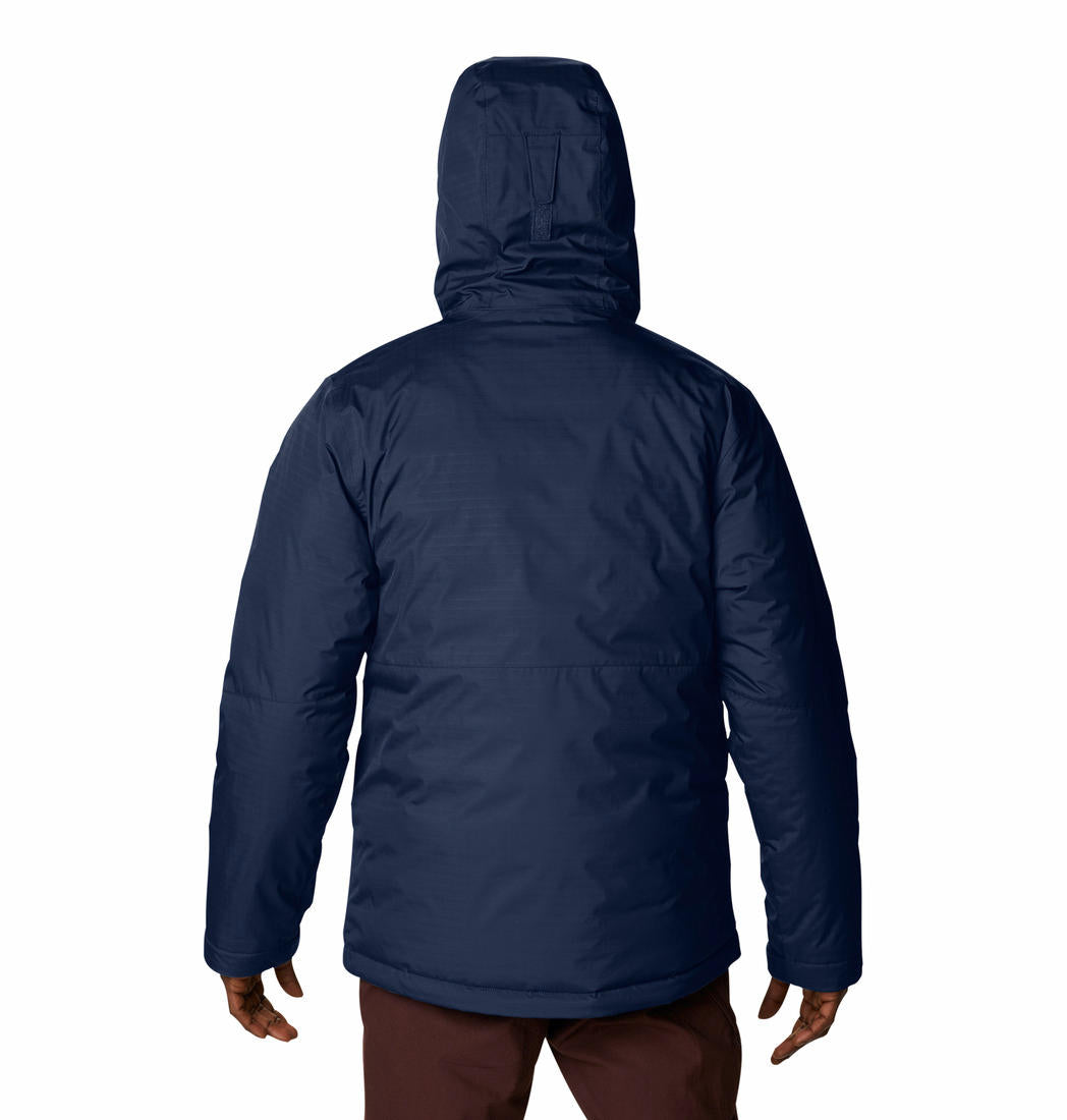 A Men Wearing Columbia Men Blue Oak Harbor II Insulated Jacket