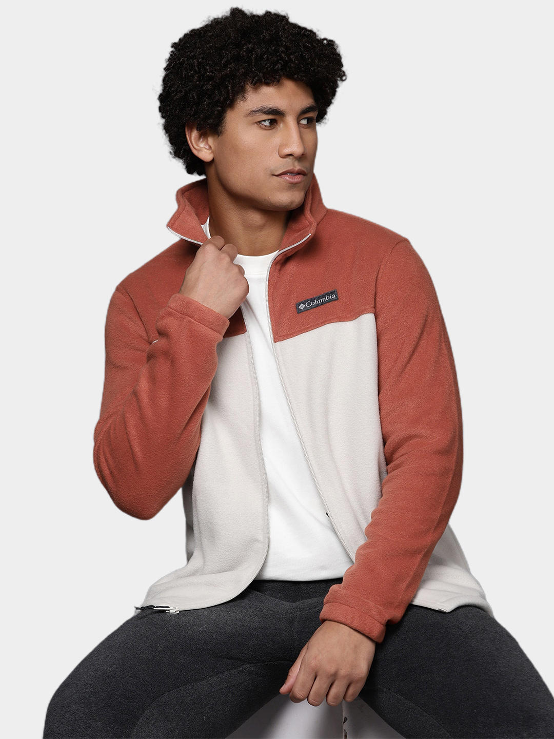 A Men Wearing Columbia Men Orange Steens Mountain Full Zip 2.0