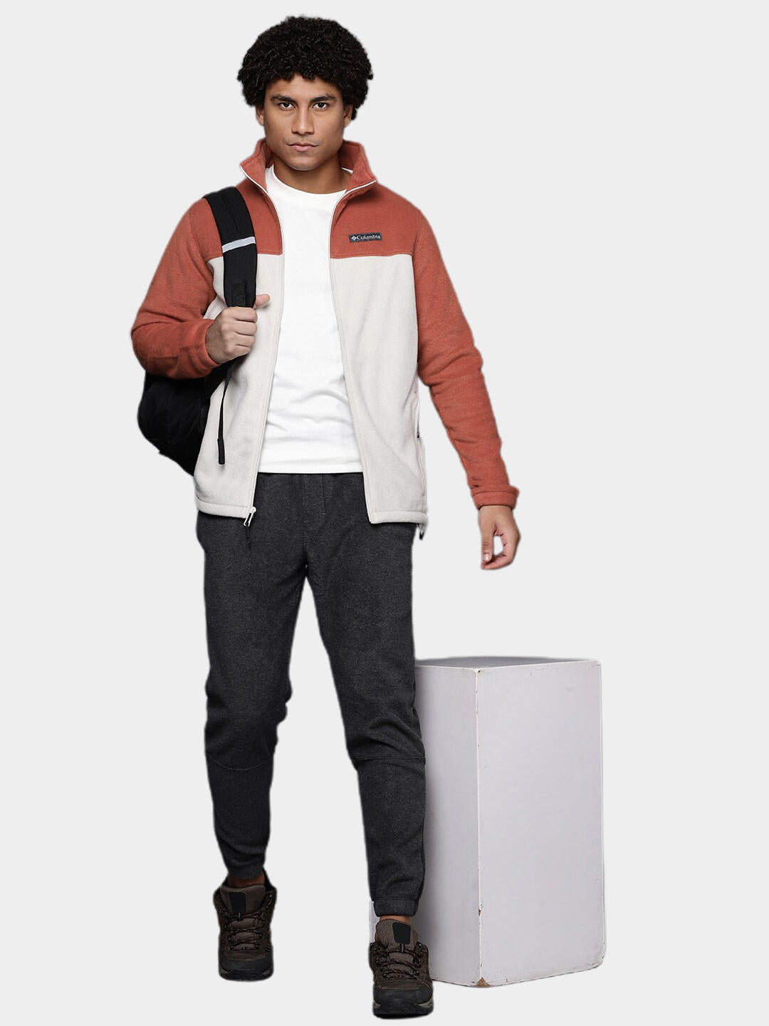 A Men Wearing Columbia Men Orange Steens Mountain Full Zip 2.0