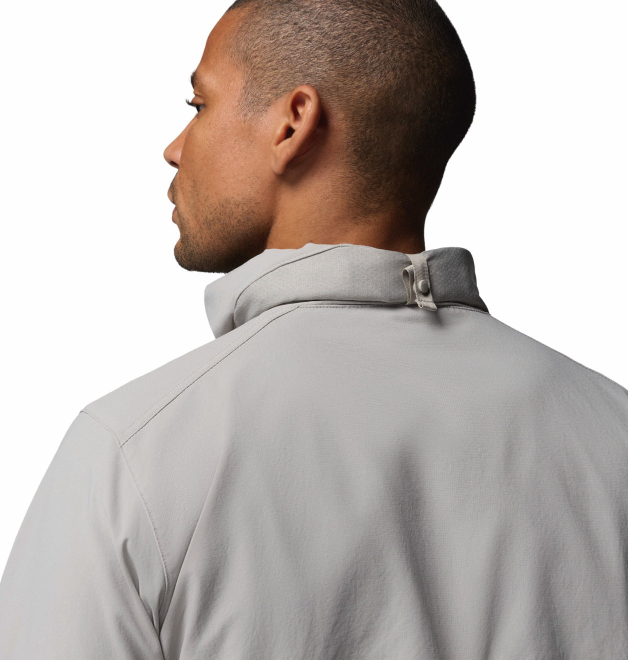 Columbia Men Light Grey Omni-Shield Trailborne Windbreaker