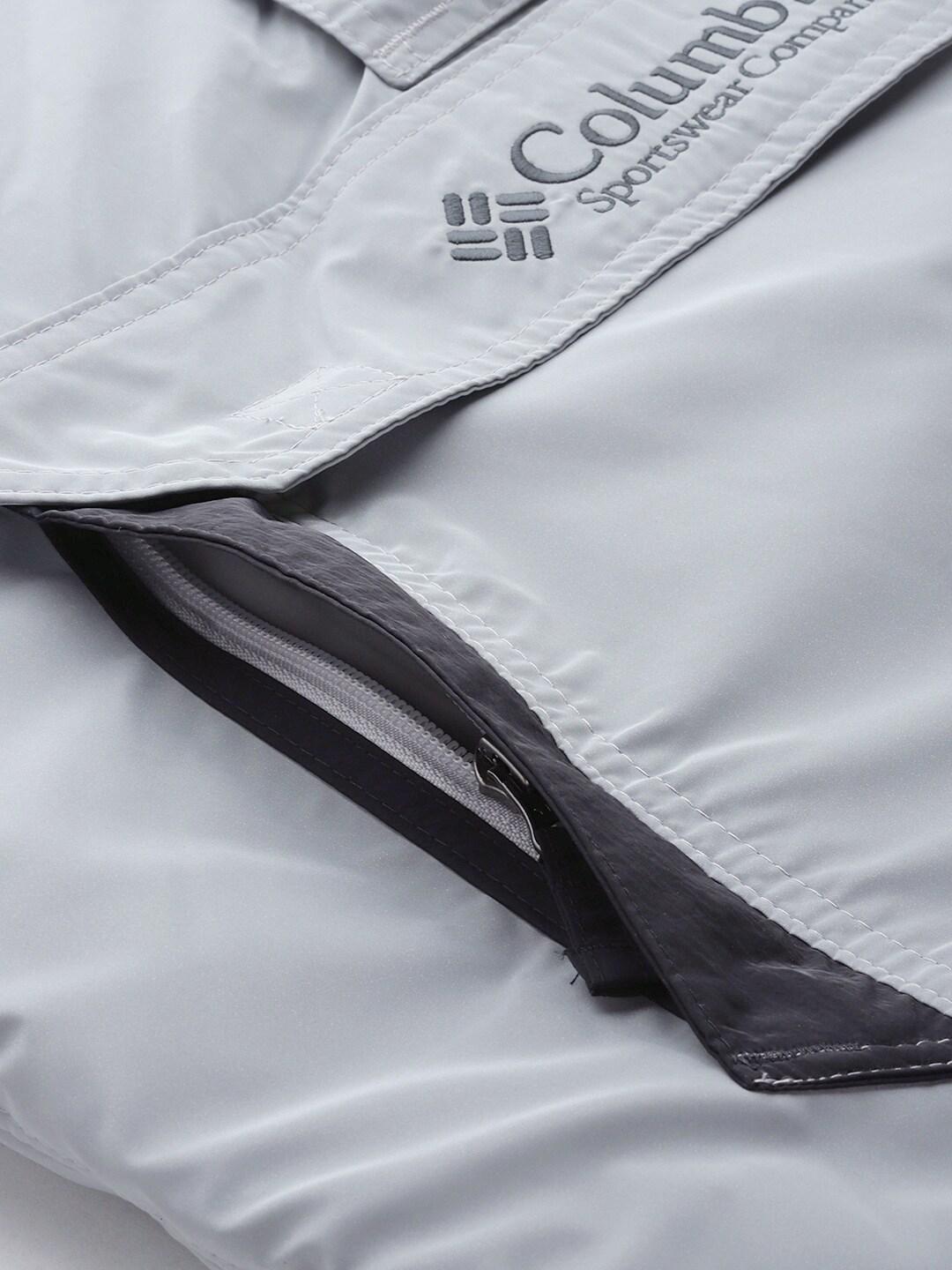 A Men Wearing Columbia Men Grey Challenger Remastered Pullover