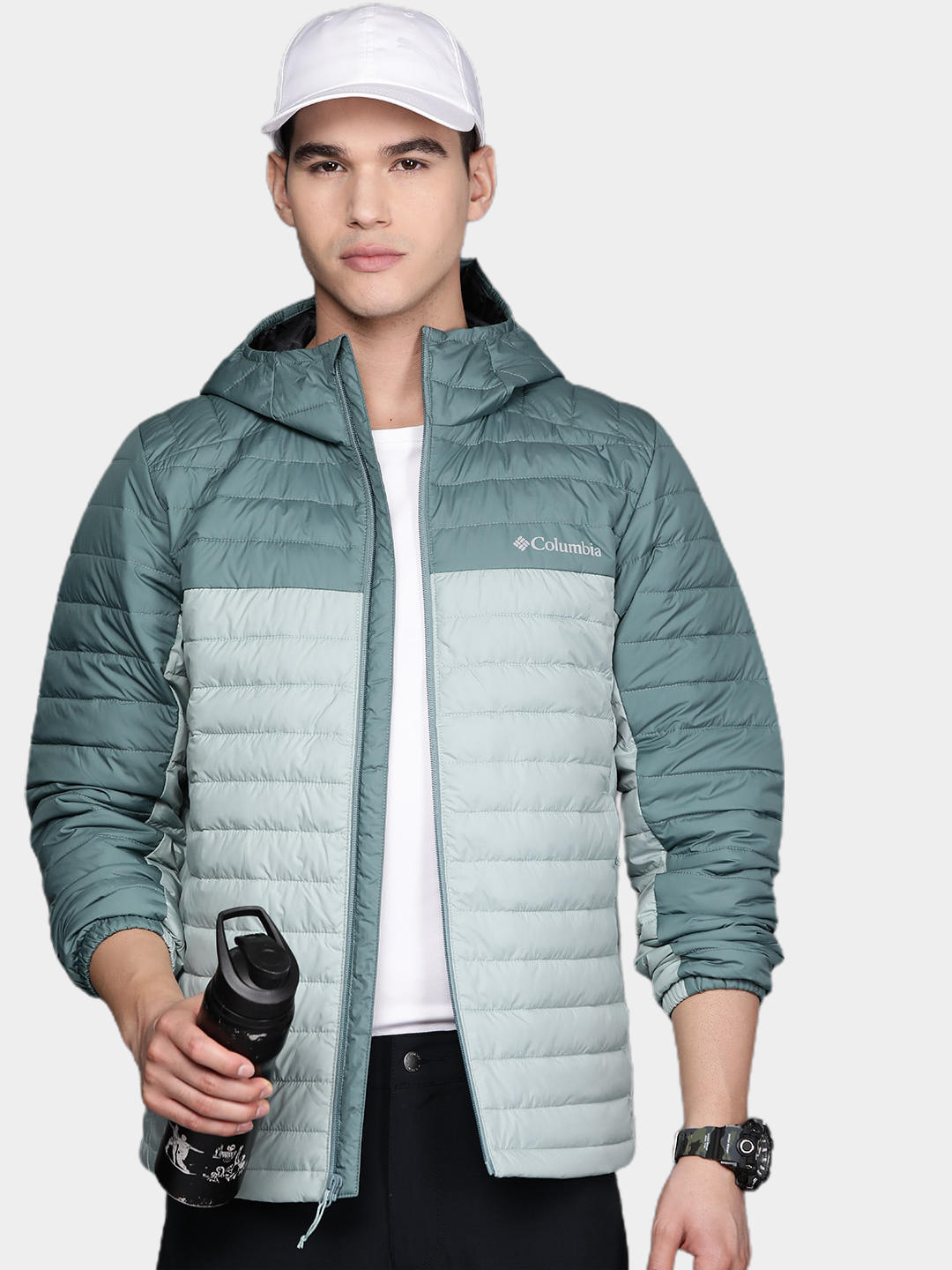 A Men Wearing Columbia Men Green Silver Falls Hooded Jacket
