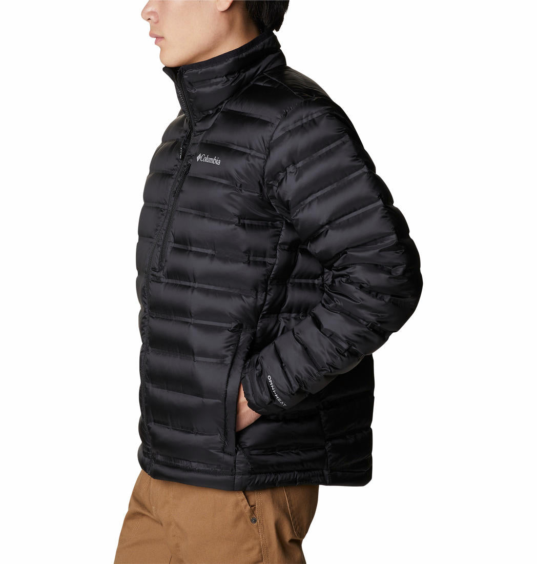 A Men Wearing Columbia Men Black Pebble Peak Down Jacket