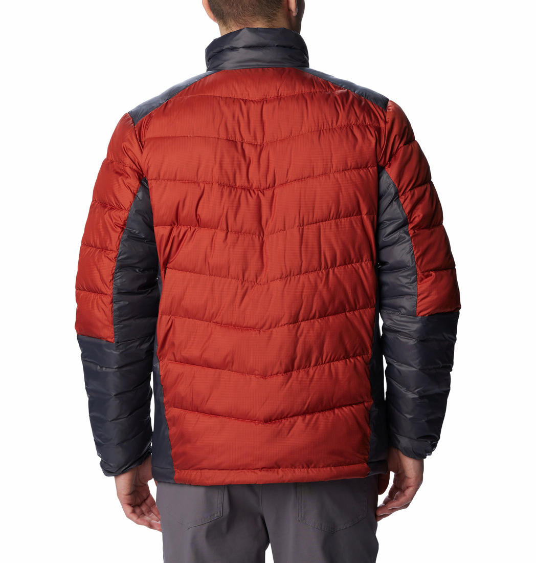 A Men Wearing Columbia Men Orange Labyrinth Loop Jacket
