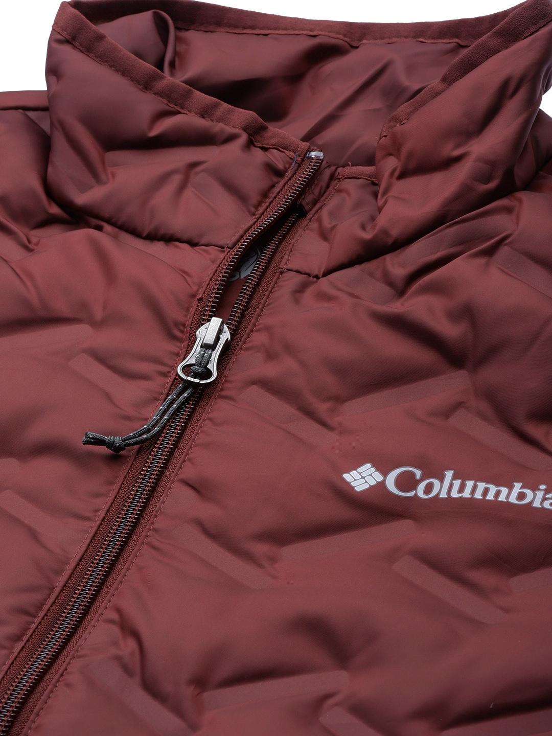 A Women Wearing Columbia Women Maroon Delta Ridge Down Jacket