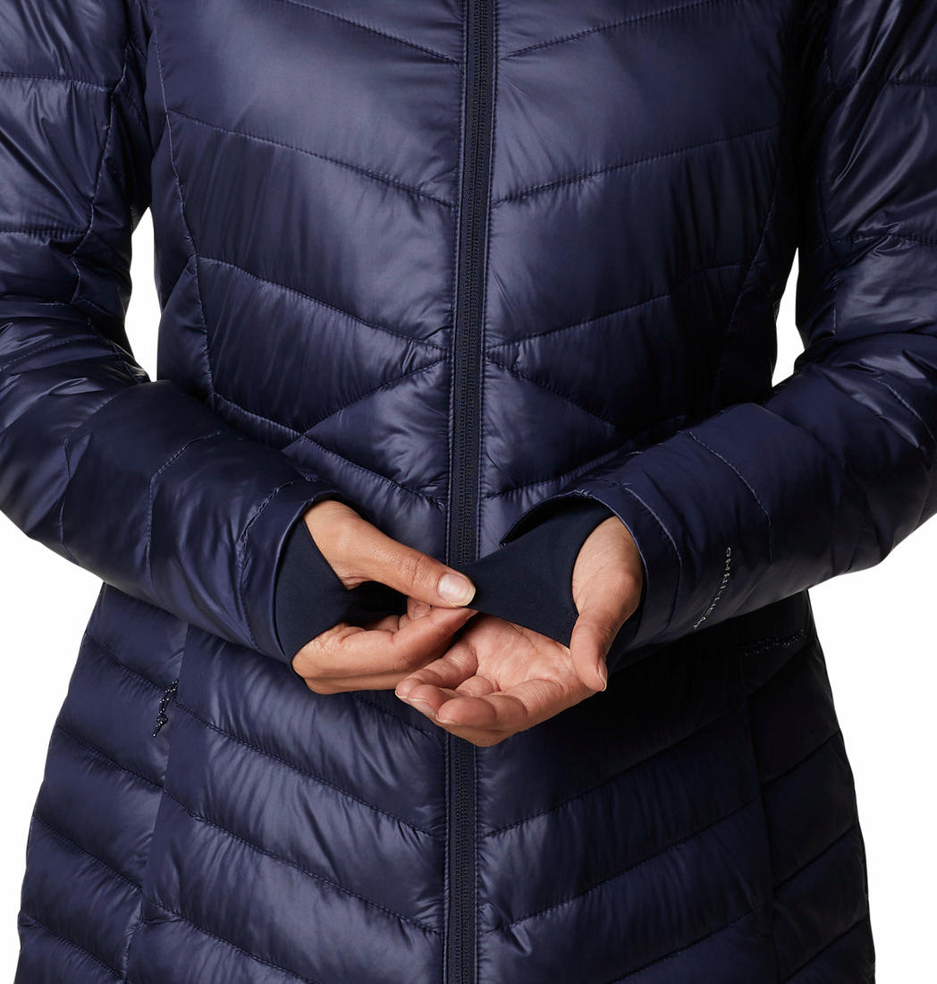 A Women Wearing Columbia Women Navy Blue Joy Peak Mid Jacket