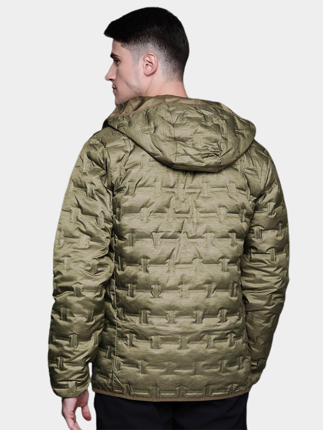 A Men Wearing Columbia Men Green Delta Ridge Down Hooded Jacket